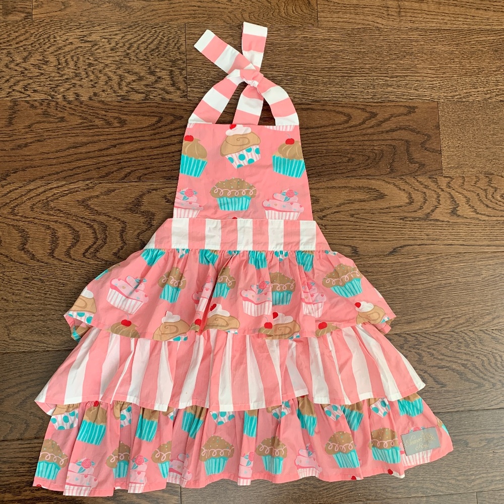 Eleanor Rose Cupcakes Pink Apron NWT (issue)